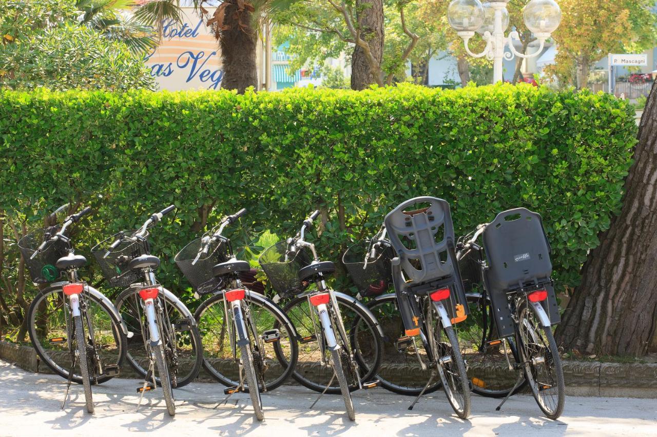 Hotel Las Vegas Lido di Jesolo Bagian luar foto