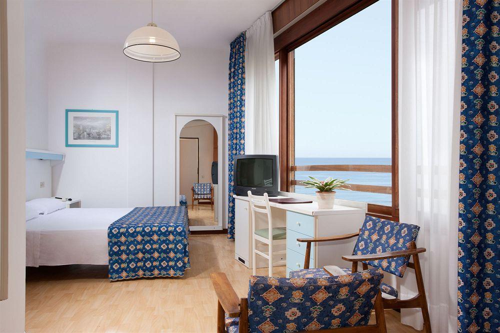Hotel Las Vegas Lido di Jesolo Bagian luar foto