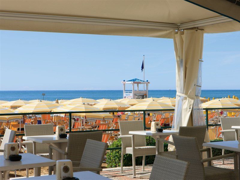 Hotel Las Vegas Lido di Jesolo Bagian luar foto