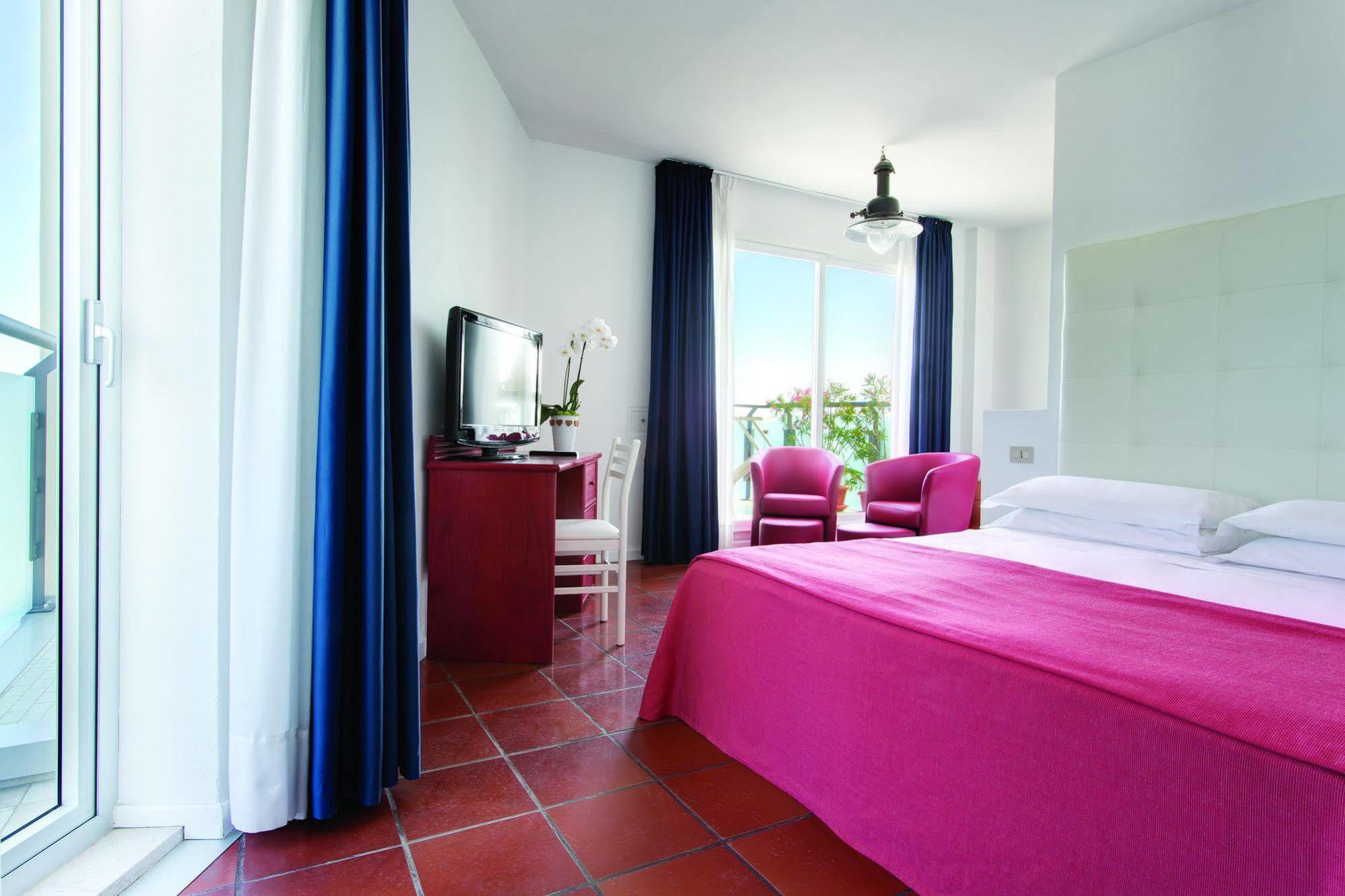 Hotel Las Vegas Lido di Jesolo Bagian luar foto